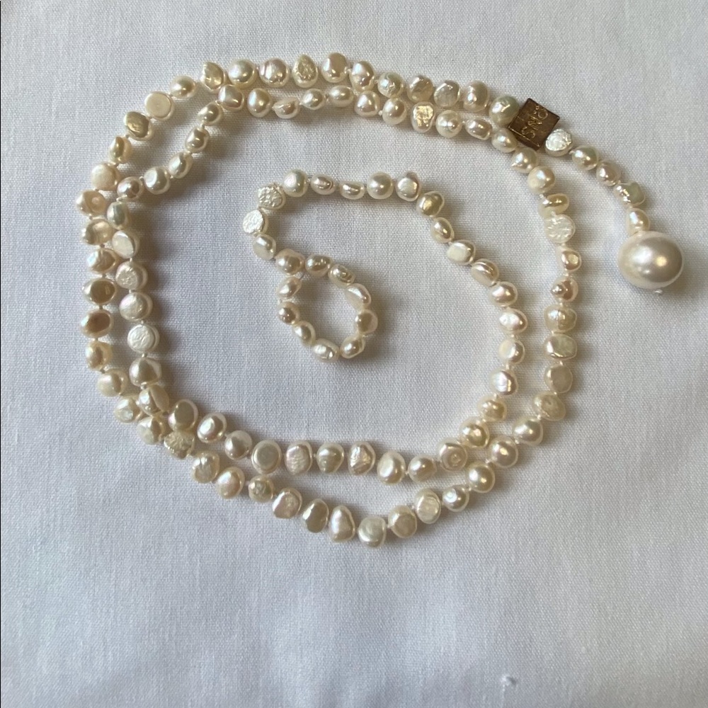 Freshwater Pearl necklace by SNÖ of Sweden